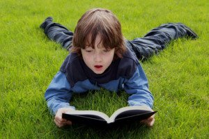 Outdoor-Reading-e1446521487756