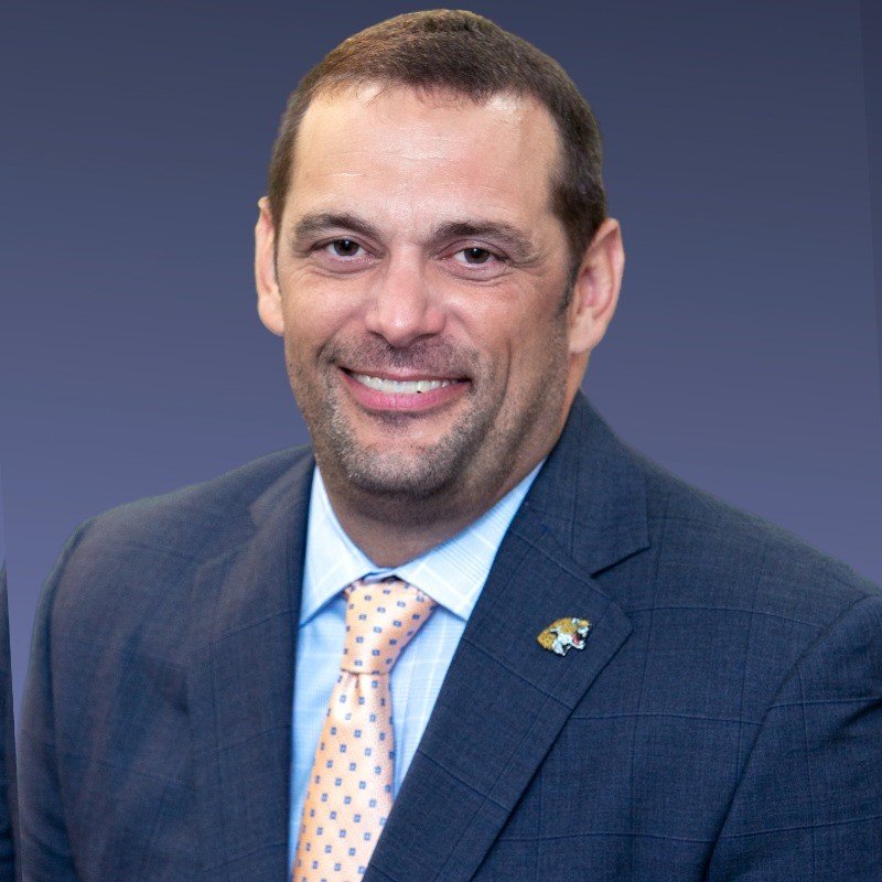 De Queen’s Communications Director Beau McCastlain Named 2024 Arkansas Teacher of the Year