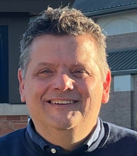  Broadcast Journalism Educator Mark Lowrie wins the 2024 Ohio Teacher of the Year Award 